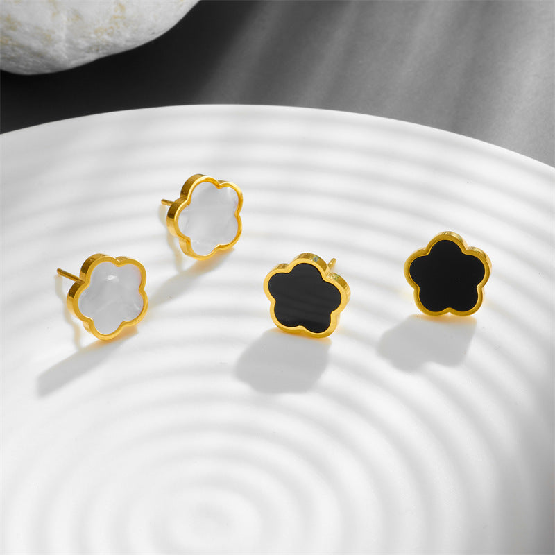 Modernes Blumenschmuckset